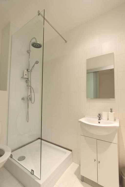 Double Room without Window,761927716:JPEG