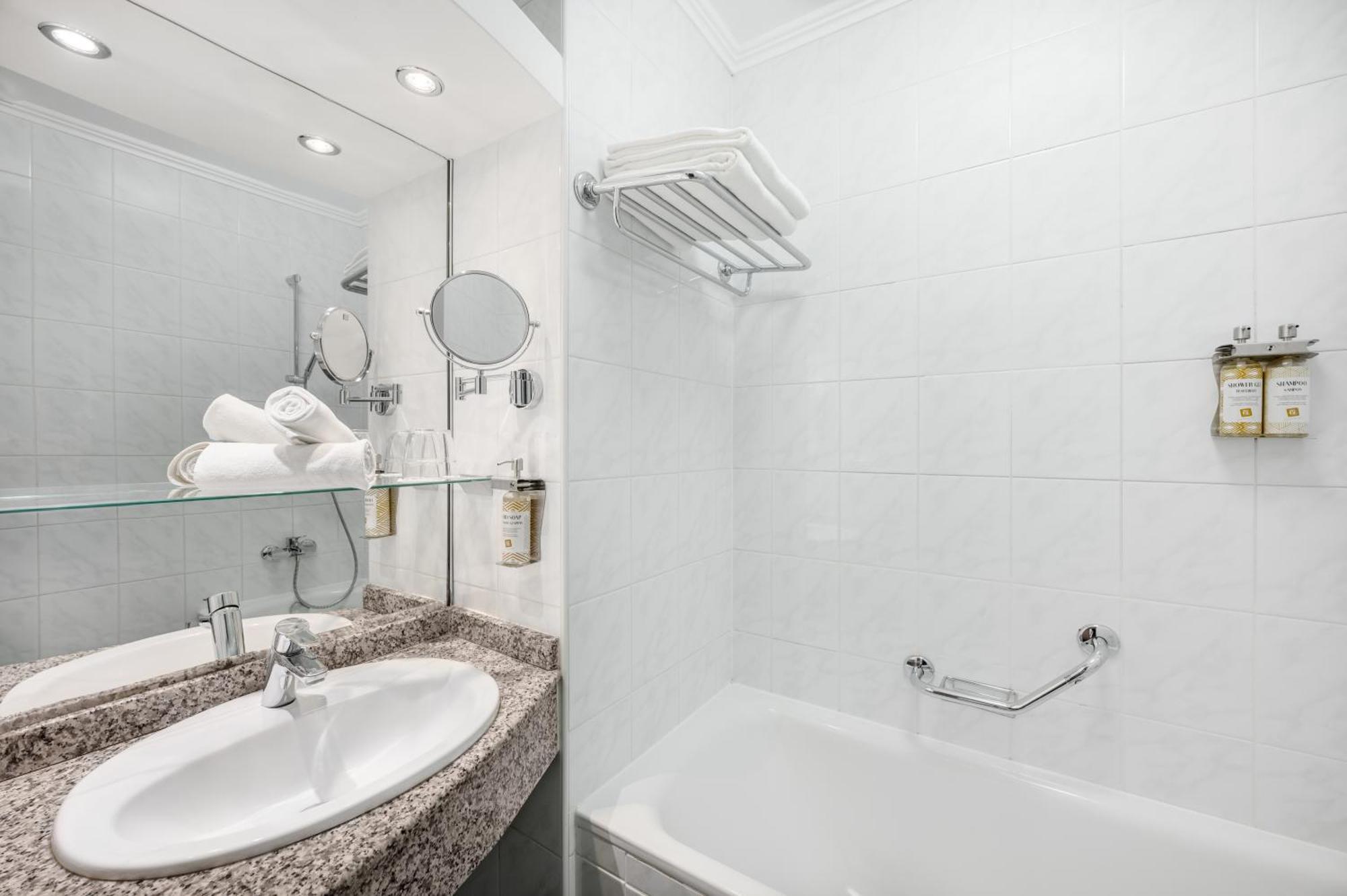 Superior Triple Room,1674699042:JPEG