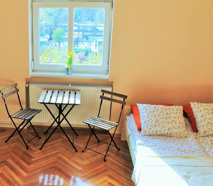 Double Room,371633065:JPEG