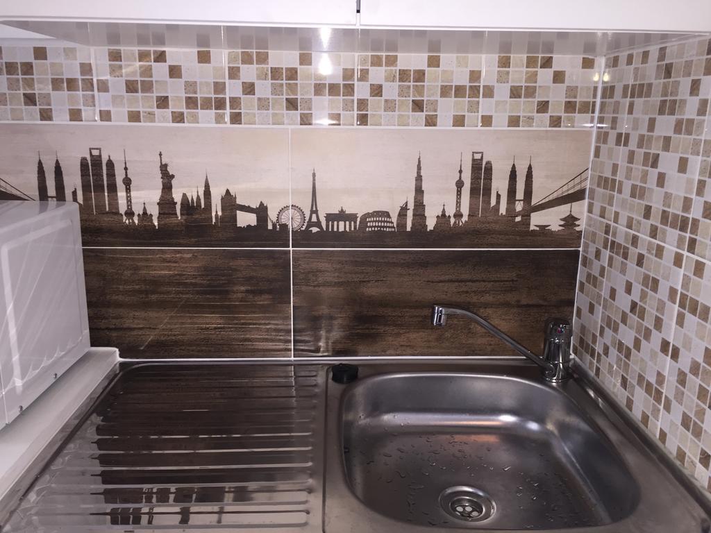 Studio Kitchenette
