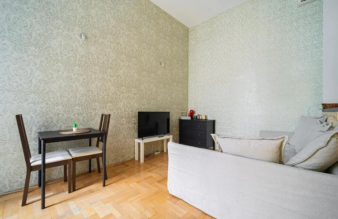 Andrassy Chic Apartment-1