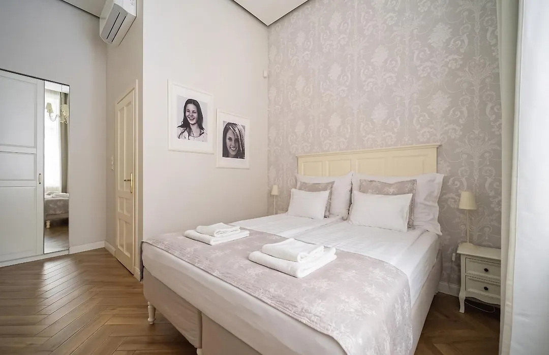 Serenity Boutique Budapest-1