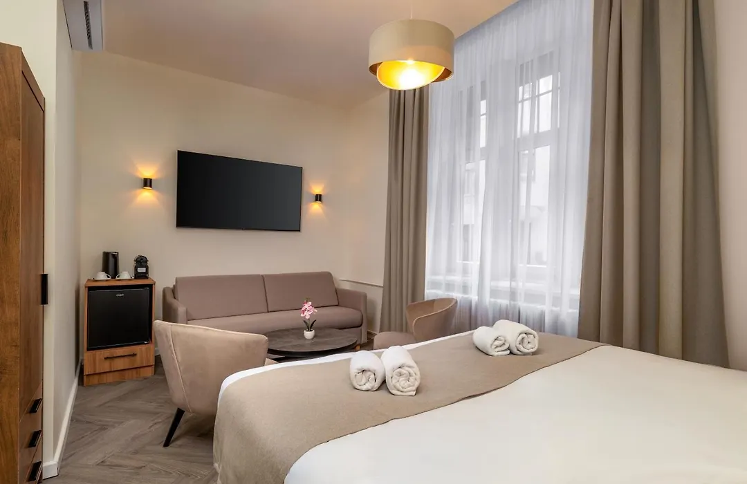Evergreen Suites Budapest-1