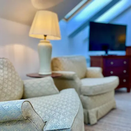 Opera16 Guestrooms-2