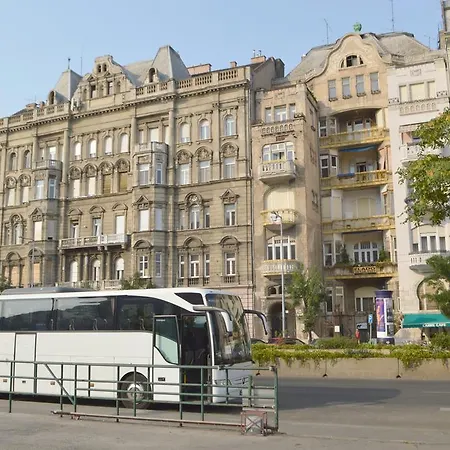 Riverside Danube Guest House-3