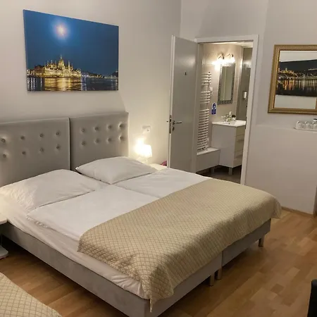 Anabelle Bed And Budapest-3