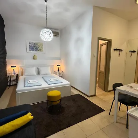 Panzio Apartments-3