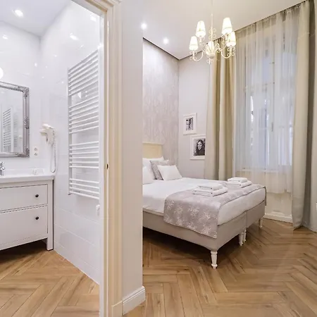 Serenity Boutique Budapest-2