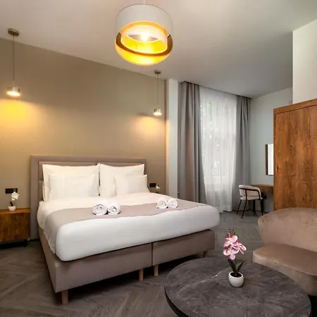 Evergreen Suites Budapest-3